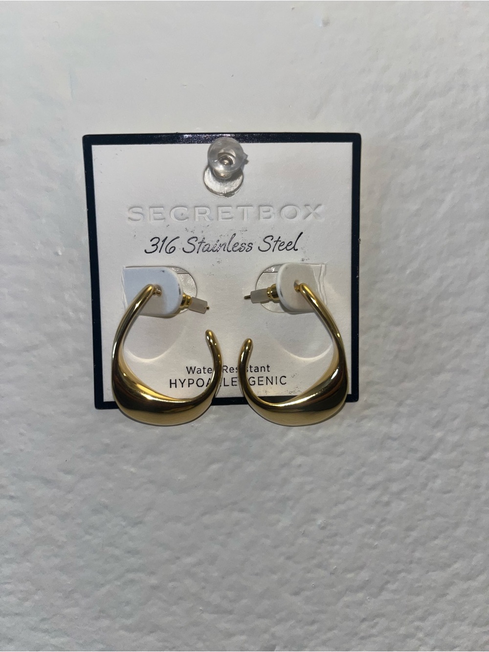 Gold Curved Hoop Earrings - Polished Gold Finish